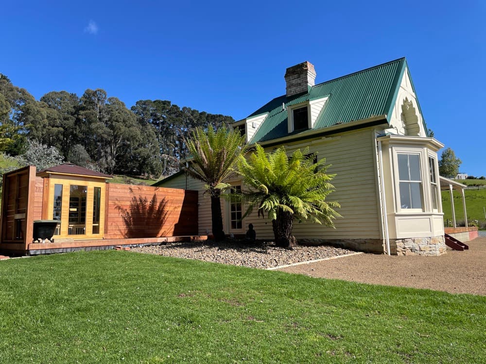 Property details - 4 bedroom Tasmania accommodation at The Cottage at Flowerpot